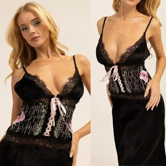 Fillyboo Kiss From A Rose Bias Maxi Dress Black Beaded Velvet Lace Size XS - Picture 2 of 10